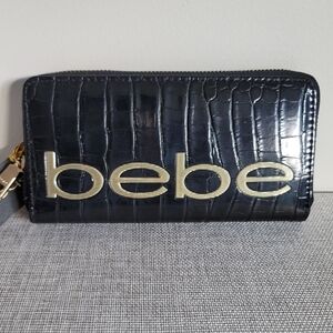 New Bebe Fabiola Stamped Continental Black Gold Croco Zip Around Wallet